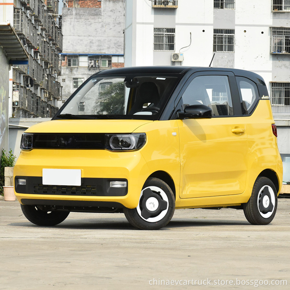 Hot Sale New Energy Vehicle Wuling Mini 170KM Cheap Electric Car For Adult
